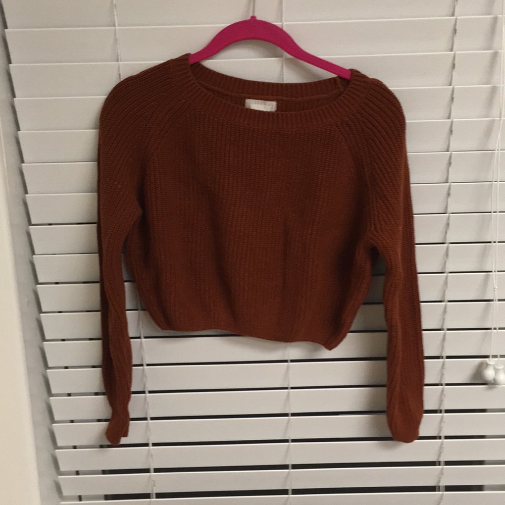Sweater crop top